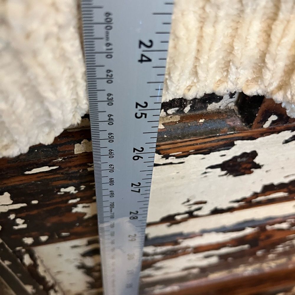 NWT Poof chenille cable knit sweater. Size XL. Soft cozy. Winter white. Women - Picture 9 of 9